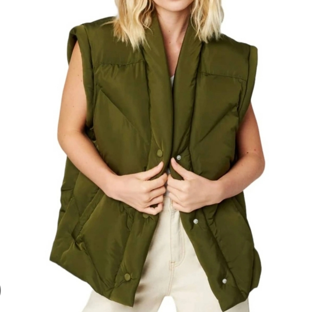 BLANK NYC Women's Casual Luxury Clothing Nylon Quilted Sleeveless Vest Green (S)